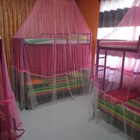 Jaga'S Hill Homestay Kandy Zimmer foto